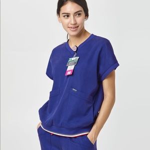Mediclo scrub top